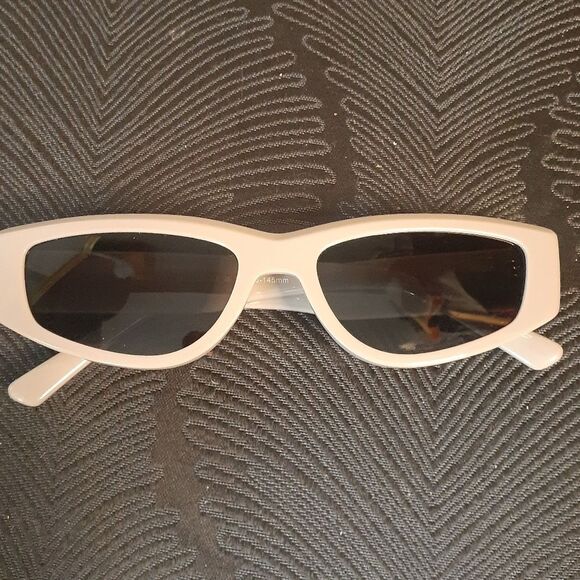 Nwot Zara Grey Cat Eye Sunglasses - Picture 15 of 16